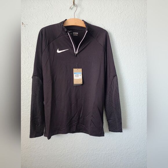 Nike Black Performance Jacket with Quarter-Zip Design - Picture 5 of 10